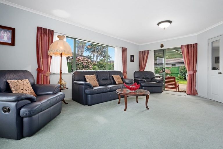 Photo of property in 10 Madeira Close, Papamoa Beach, Papamoa, 3118