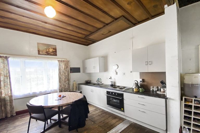 Photo of property in 5 Alexander Street, Ohingaiti, Hunterville, 4785