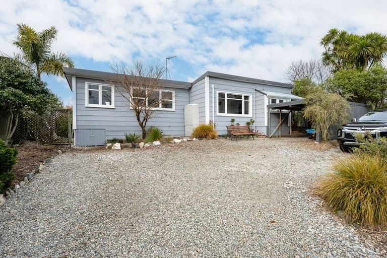 Photo of property in 17 Martin Street, Monaco, Nelson, 7011