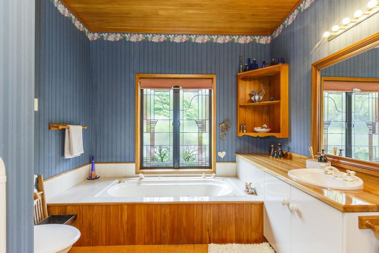 Photo of property in 169 Moonshine Valley Road, Aokautere, Palmerston North, 4471