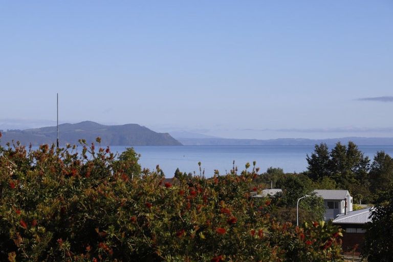 Photo of property in 15 Asher Avenue, Motuoapa, Turangi, 3382