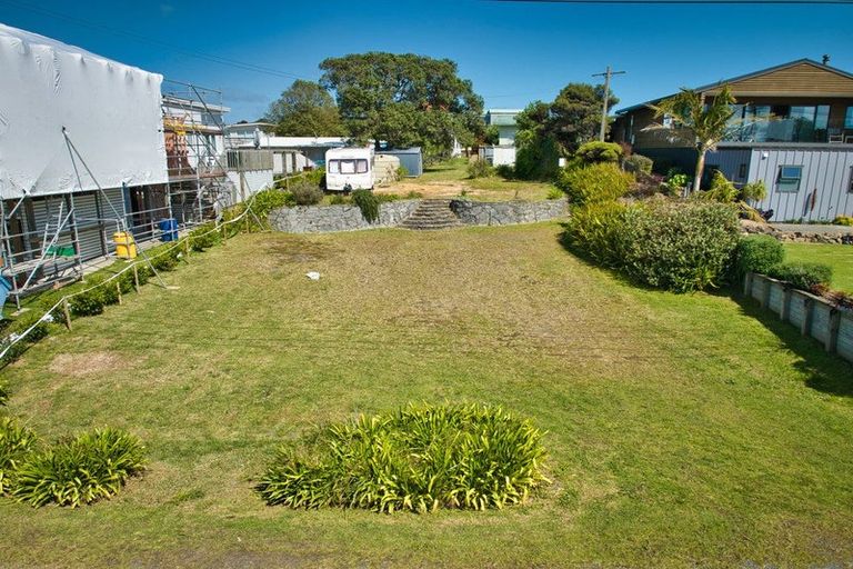Photo of property in 14 Cheviot Street, Mangawhai Heads, Mangawhai, 0505