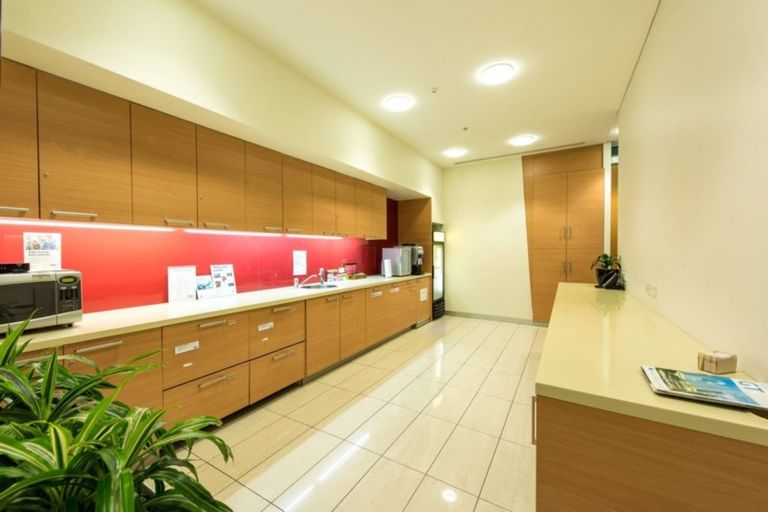 Photo of property in 41 Shortland Street, Wainoni, Christchurch, 8061