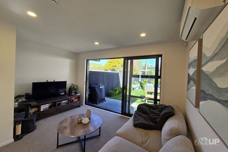 Photo of property in 8/20 Moor Avenue, Te Atatu Peninsula, Auckland, 0610