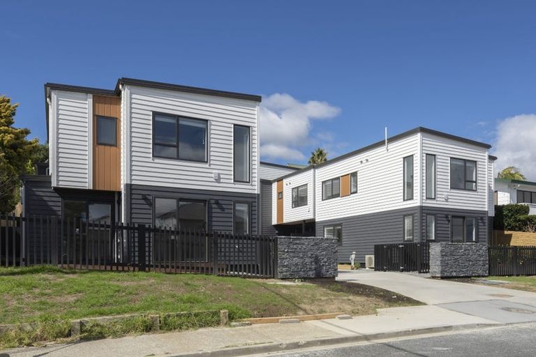 Photo of property in 1/12 Manuwai Road, Torbay, Auckland, 0630