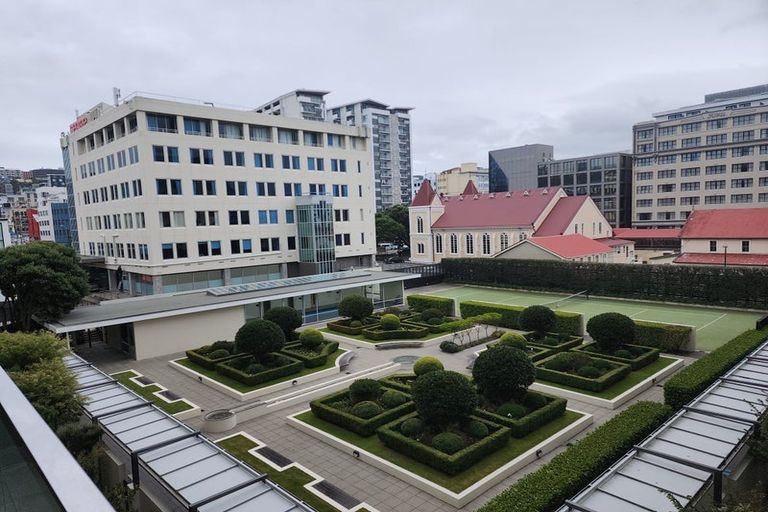 Photo of property in Sanctum Apartment, 10 Ebor Street, Te Aro, Wellington, 6011