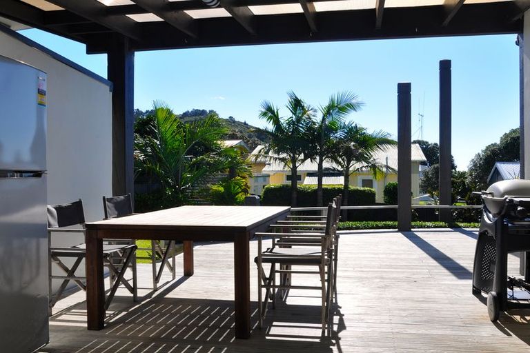 Photo of property in 16 Ocean View Road, Waihi Beach, 3611