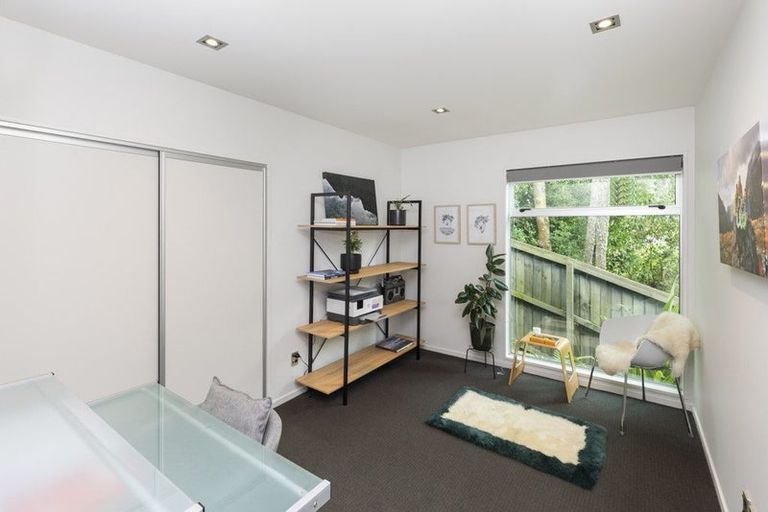 Photo of property in 3 Sasaram Lane, Cashmere, Christchurch, 8022