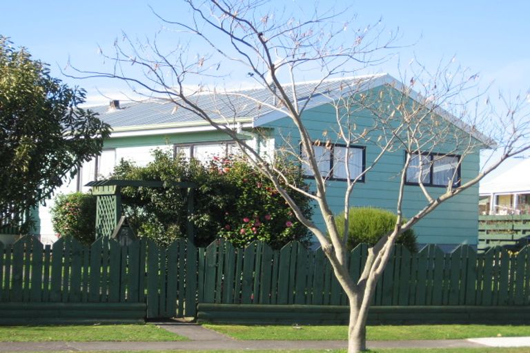 Photo of property in 19a Lloyd Drive, Nawton, Hamilton, 3200