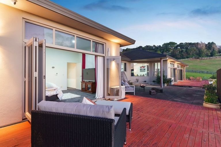 Photo of property in 520 Redoubt Road, Flat Bush, Auckland, 2019