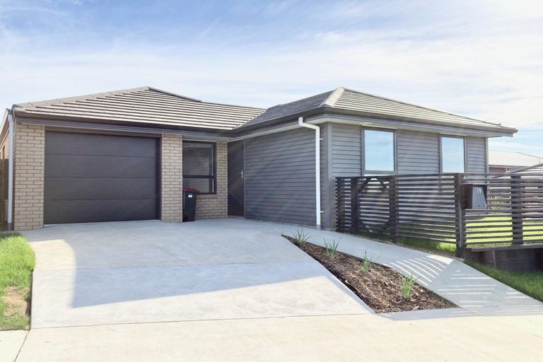 Photo of property in 19 Pragma Rise, Rototuna North, Hamilton, 3210