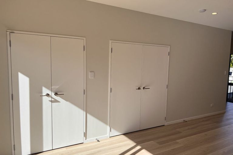 Photo of property in 1/39 Graham Avenue, Te Atatu Peninsula, Auckland, 0610