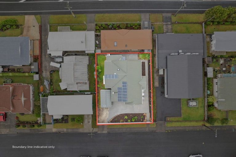 Photo of property in 16 Zealandia Street, Kensington, Whangarei, 0112
