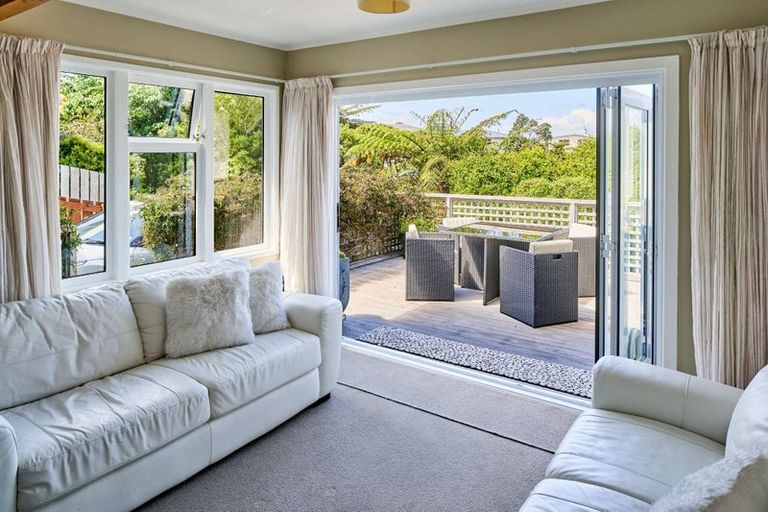 Photo of property in 106 Ironside Road, Johnsonville, Wellington, 6037