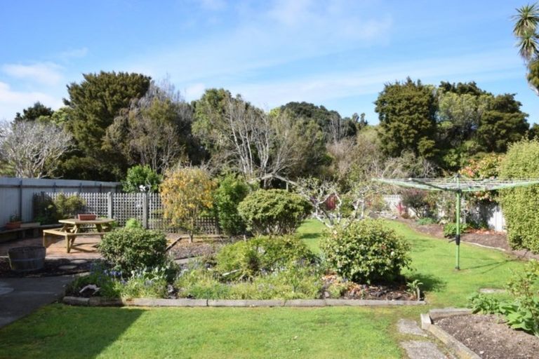 Photo of property in 6 Allan Street, Otatara, Invercargill, 9879