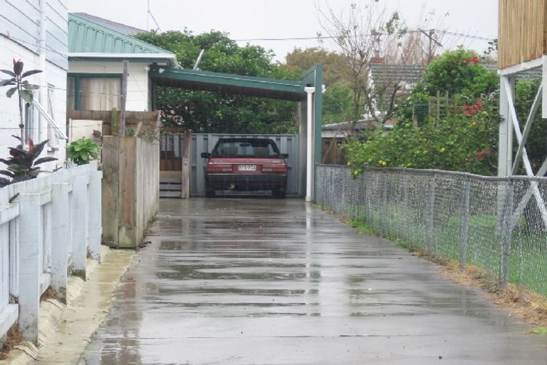 Photo of property in 6a Pakuranga Road, Pakuranga, Auckland, 2010