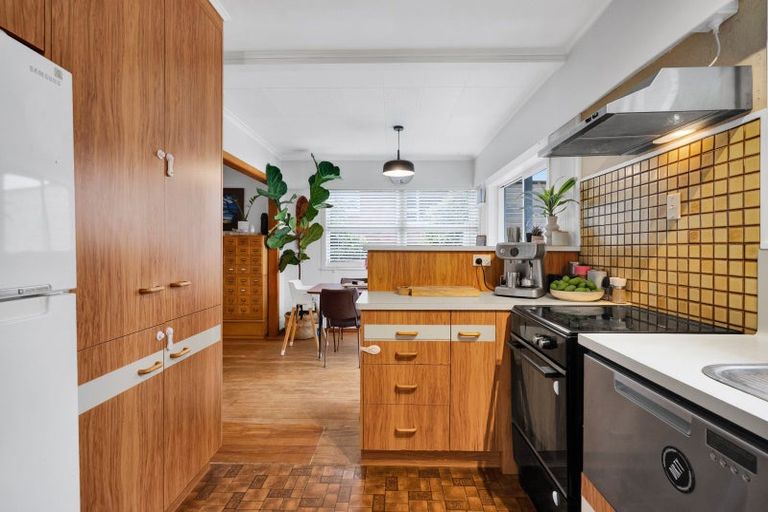 Photo of property in 17d Manu Crescent, Upper Vogeltown, New Plymouth, 4310