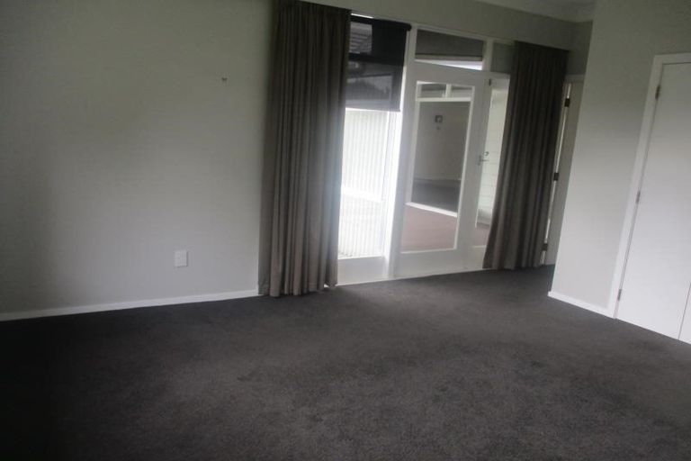 Photo of property in 395 Te Moana Road, Waikanae, 5036