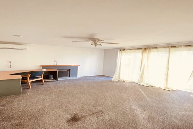 Photo of property in 7 Brentford Place, Manurewa, Auckland, 2102