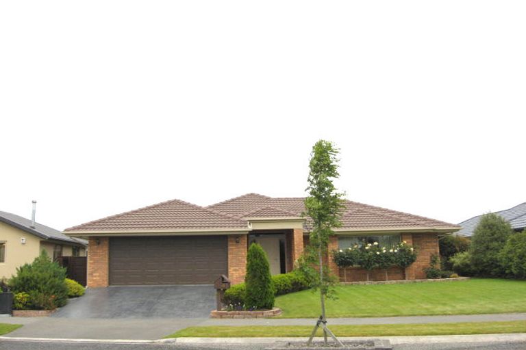 Photo of property in 15 Puhara Avenue, Parklands, Christchurch, 8083