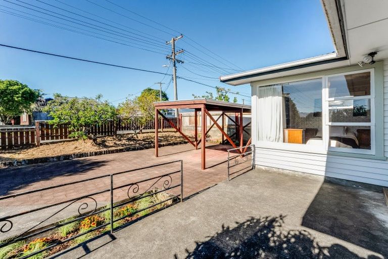 Photo of property in 21 Gray Avenue, Paraparaumu Beach, Paraparaumu, 5032