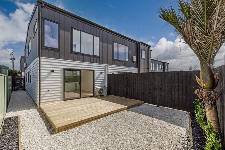 Photo of property in 647e Te Atatu Road, Te Atatu Peninsula, Auckland, 0610