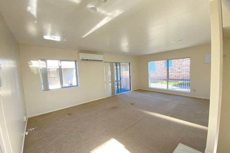 Photo of property in 3 Dreifuss Place, Mangere East, Auckland, 2024