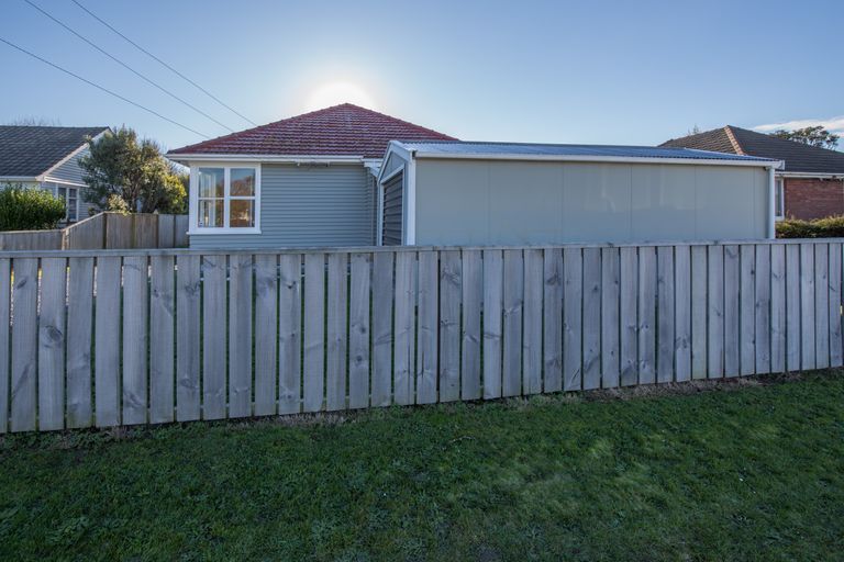 Photo of property in 182 Langdons Road, Northcote, Christchurch, 8052