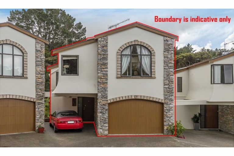 Photo of property in 3/12 Herons Way, Northcote, Auckland, 0627