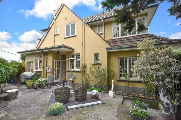 Photo of property in 27 Pitt Street, North Dunedin, Dunedin, 9016