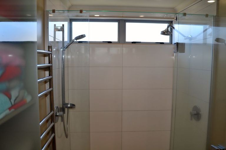 Photo of property in 16 Ocean View Road, Waihi Beach, 3611