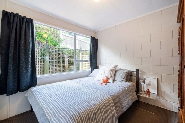 Photo of property in 1/34 Drome View Place, Beach Haven, Auckland, 0626