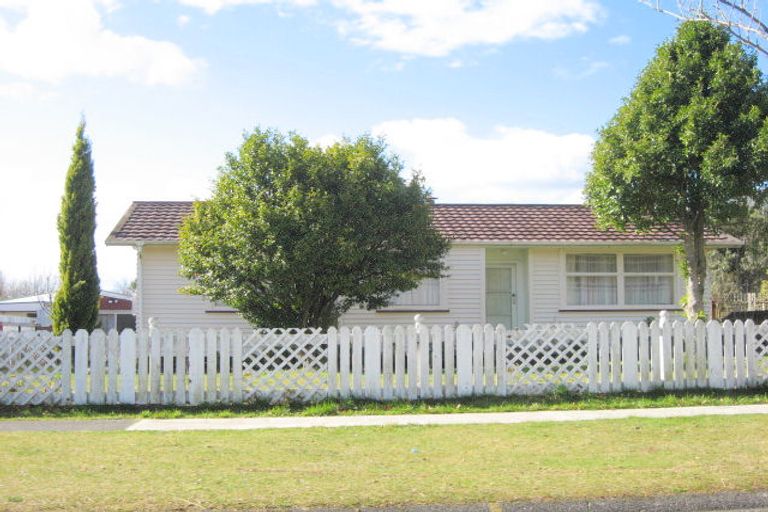 Photo of property in 12 Rangiamohia Road, Turangi, 3334