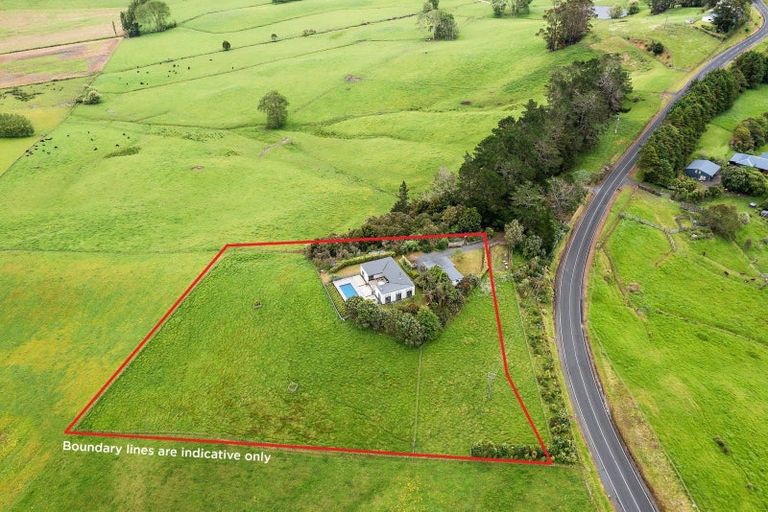 Photo of property in 200 Waiteitei Road, Wellsford, 0974