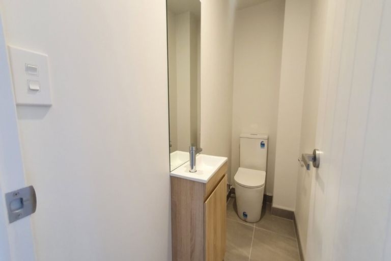 Photo of property in 1131c New North Road, Mount Albert, Auckland, 1025