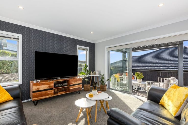 Photo of property in 10 Margaret Shields Avenue, Aotea, Porirua, 5024