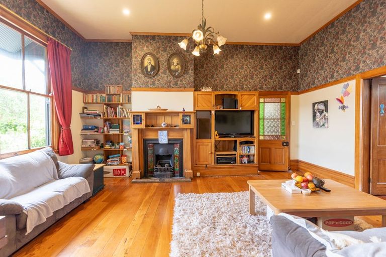 Photo of property in 54 Brightwater Terrace, Terrace End, Palmerston North, 4410