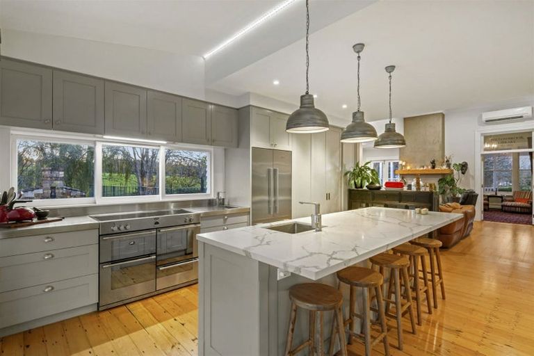 Photo of property in 1073 Kahikatea Flat Road, Waitoki, Kaukapakapa, 0871