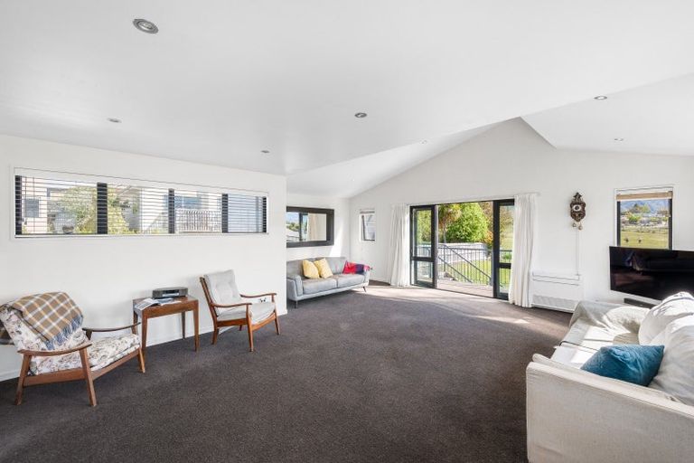 Photo of property in 106b Kings Drive, Wanaka, 9305