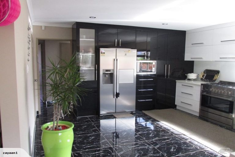 Photo of property in 27 Crossandra Drive, Mangere, Auckland, 2022