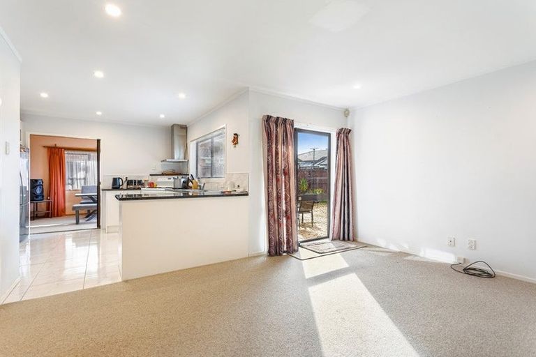 Photo of property in 4 Muscat Place, Henderson, Auckland, 0612