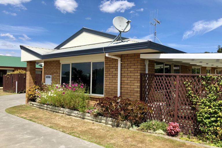 Photo of property in 2/262 Bank Street, Te Awamutu, 3800