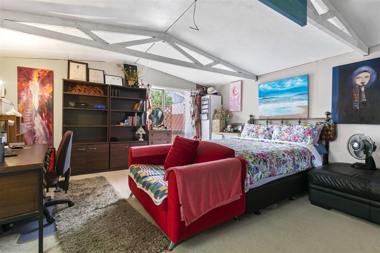 Photo of property in 115 Chichester Drive, Rosehill, Papakura, 2113