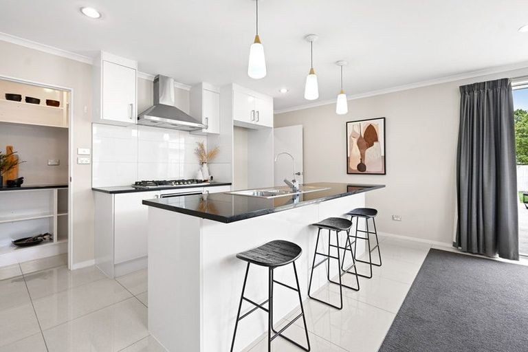 Photo of property in 33 Tupelo Street, Pukete, Hamilton, 3200