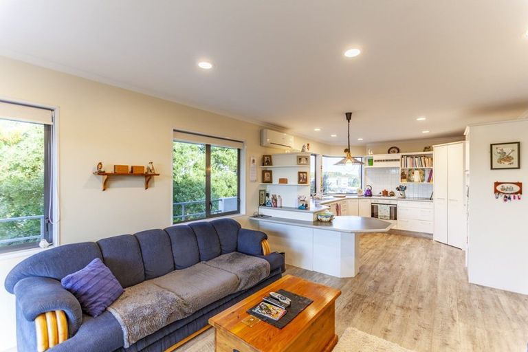 Photo of property in 37 Hetley Crescent, Taradale, Napier, 4112