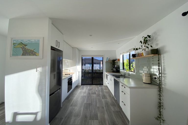 Photo of property in 11 Pioneer Crescent, Omokoroa, 3114