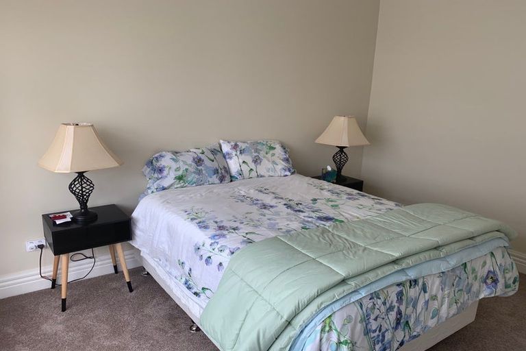 Photo of property in 40 Roxburgh Street, Mount Victoria, Wellington, 6011