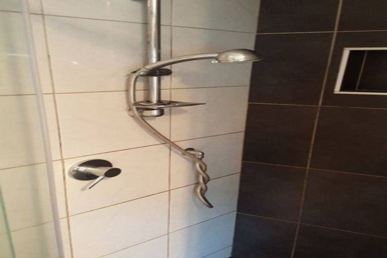 Photo of property in 70 Weldene Avenue, Glenfield, Auckland, 0629