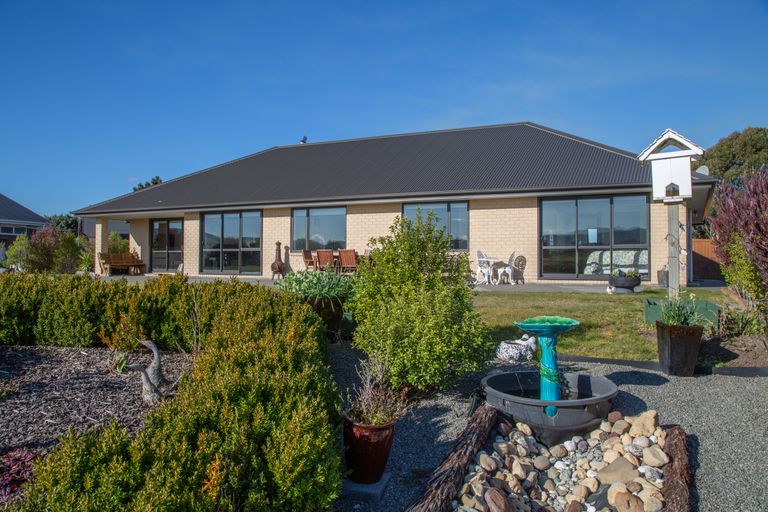 Photo of property in 25 Glenmark Drive, Waipara, 7483