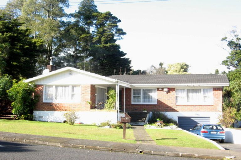 Photo of property in 37 Kelvyn Grove, Hillpark, Auckland, 2102